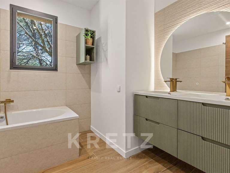 Maison Aix-en-Provence - 4 chambres - 170m²
