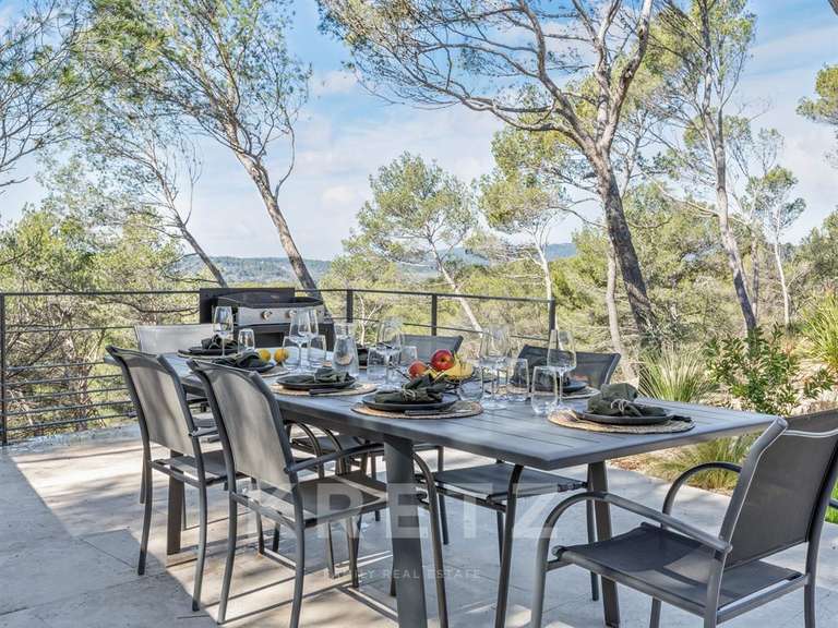 Maison Aix-en-Provence - 4 chambres - 170m²