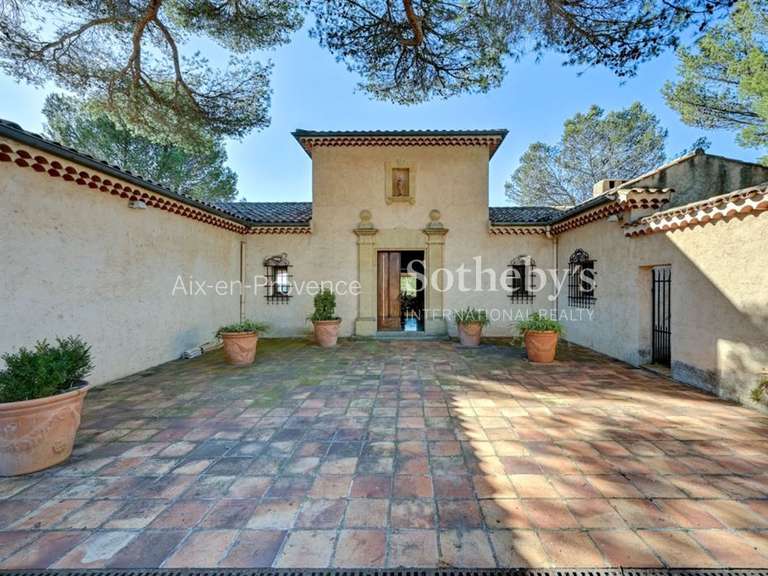 Maison Aix-en-Provence - 10 chambres - 754m²