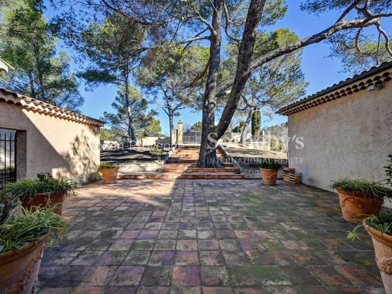 Maison Aix-en-Provence - 10 chambres - 754m²