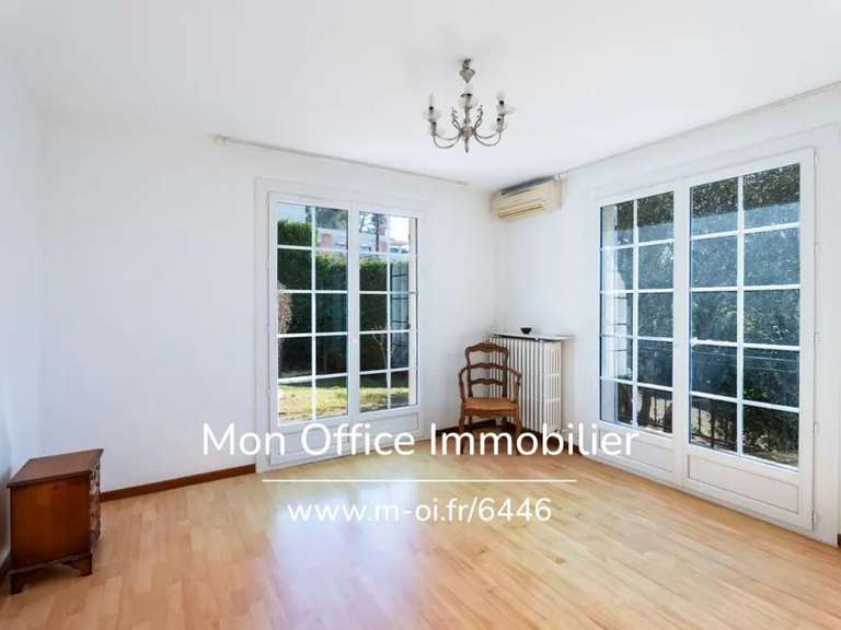 Maison Aix-en-Provence - 5 chambres - 188m²