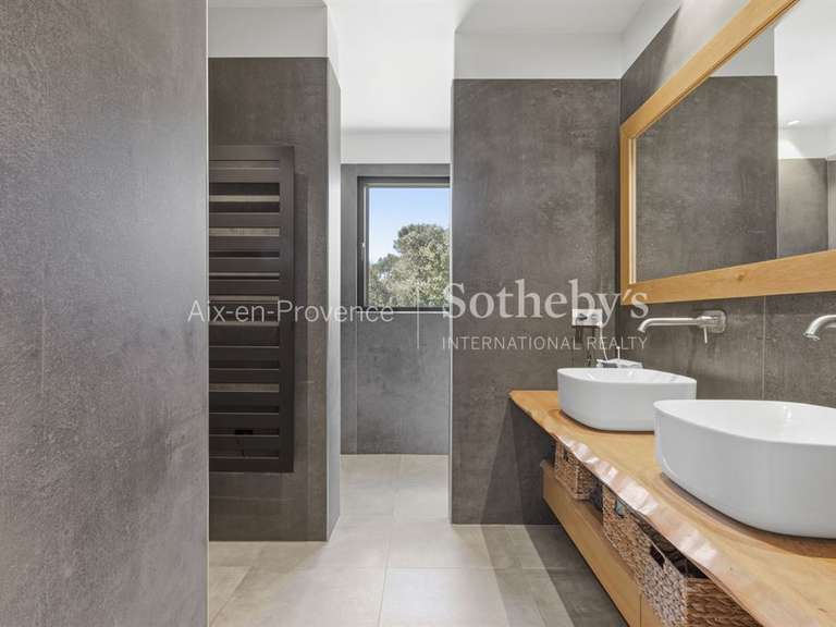 Maison Aix-en-Provence - 260m²