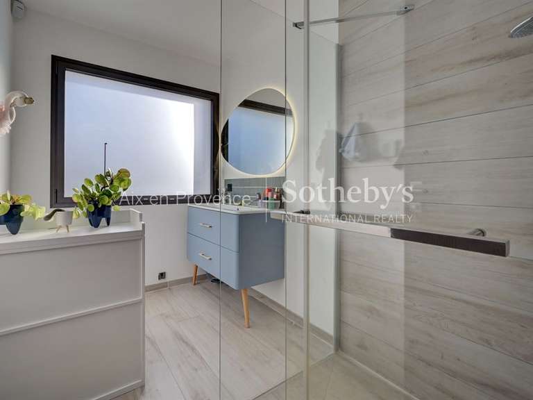 Maison Aix-en-Provence - 5 chambres - 220m²