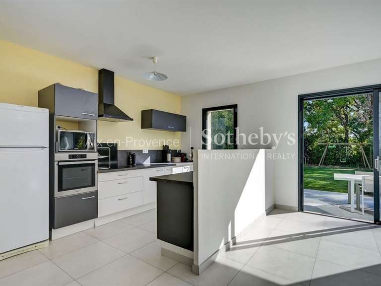 Maison Aix-en-Provence - 4 chambres - 200m²