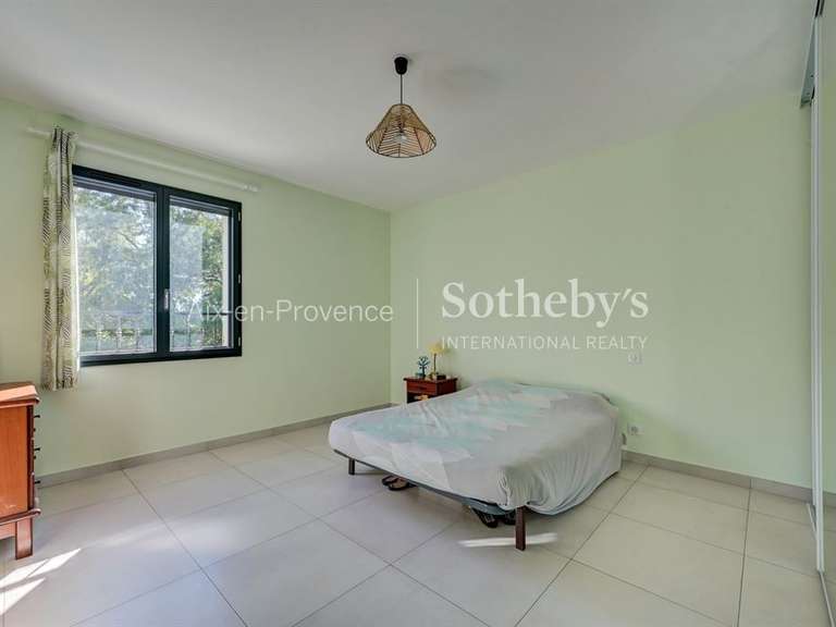 Maison Aix-en-Provence - 4 chambres - 200m²