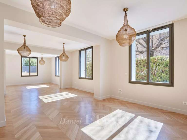 Maison Aix-en-Provence - 4 chambres - 217m²