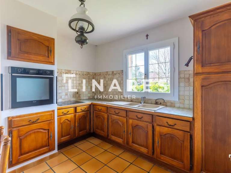 Maison Aix-en-Provence - 4 chambres - 117m²