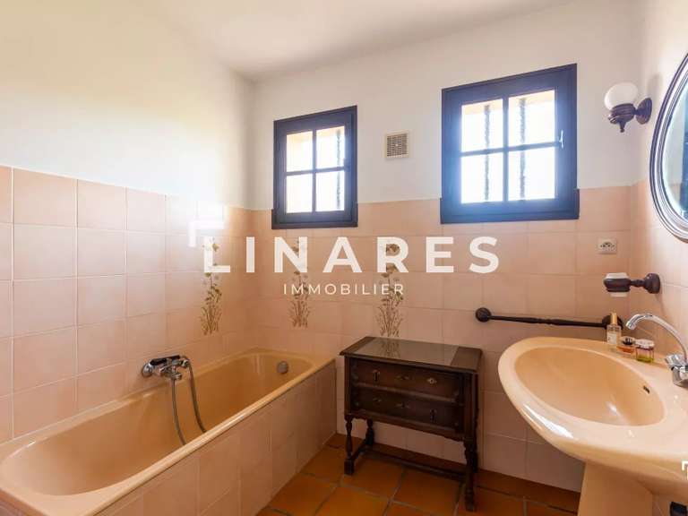 Maison Aix-en-Provence - 4 chambres - 117m²