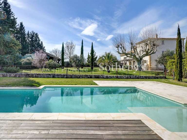 Maison Aix-en-Provence - 17 chambres - 640m²