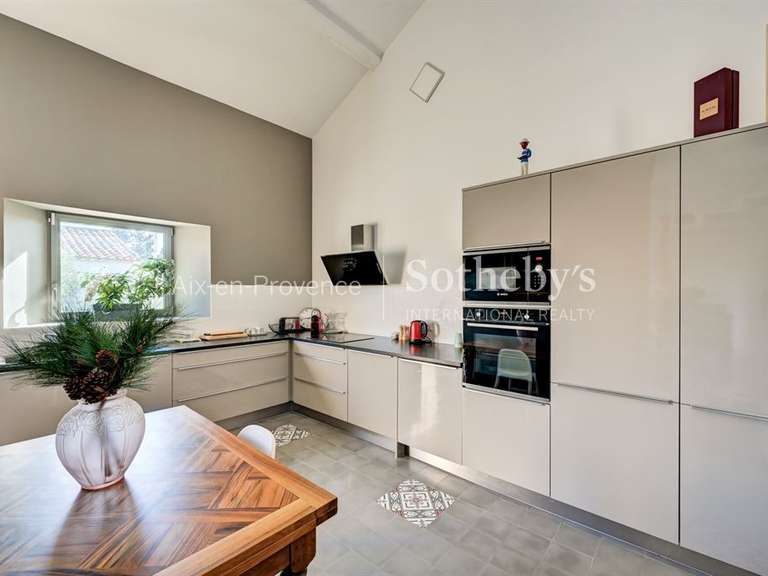 Maison Aix-en-Provence - 17 chambres - 640m²