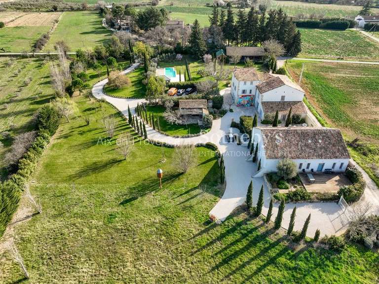 Maison Aix-en-Provence - 17 chambres - 640m²