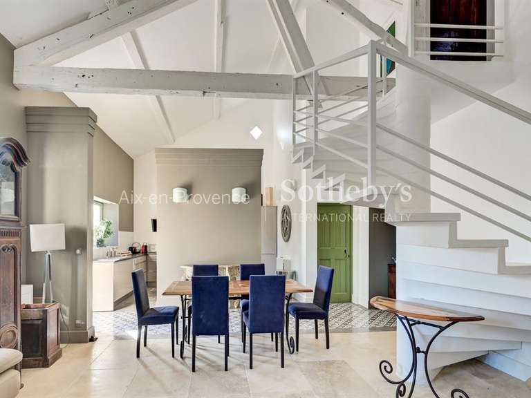 Maison Aix-en-Provence - 17 chambres - 640m²