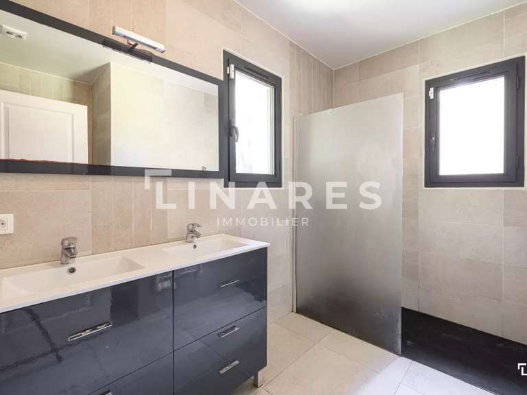 Maison Aix-en-Provence - 3 chambres - 185m²