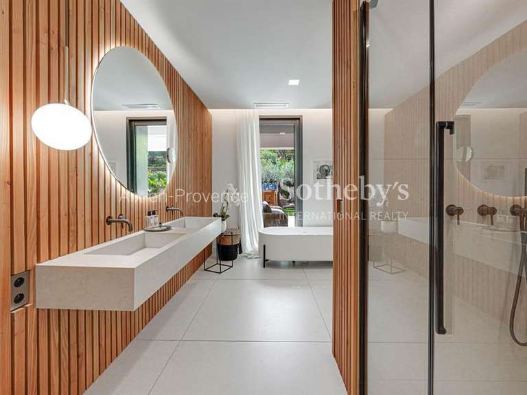House Aix-en-Provence - 5 bedrooms - 350m²