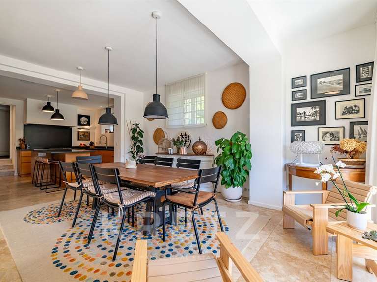 House Aix-en-Provence - 5 bedrooms - 356m²