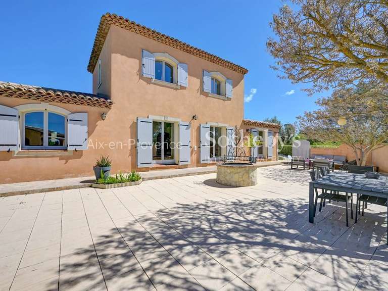 Maison Aix-en-Provence - 4 chambres - 170m²