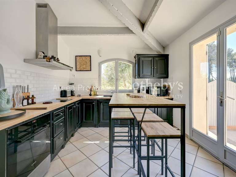 Maison Aix-en-Provence - 4 chambres - 170m²