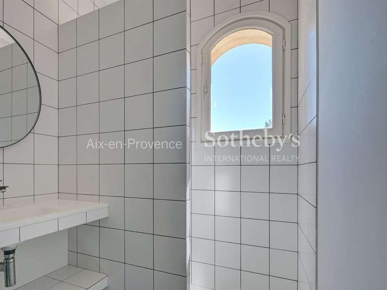 Maison Aix-en-Provence - 4 chambres - 170m²