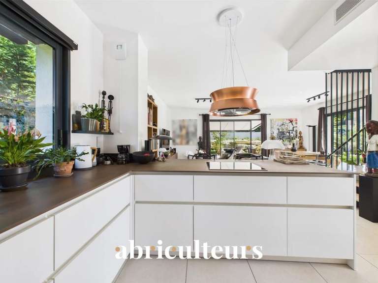 Maison Aix-en-Provence - 3 chambres - 111m²