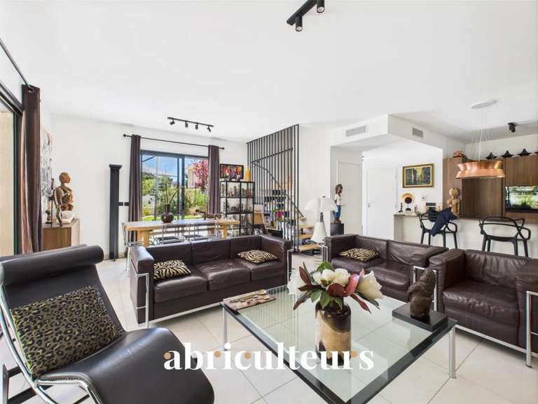 Maison Aix-en-Provence - 3 chambres - 111m²