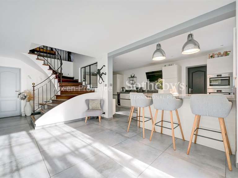 House Aix-en-Provence - 5 bedrooms - 250m²