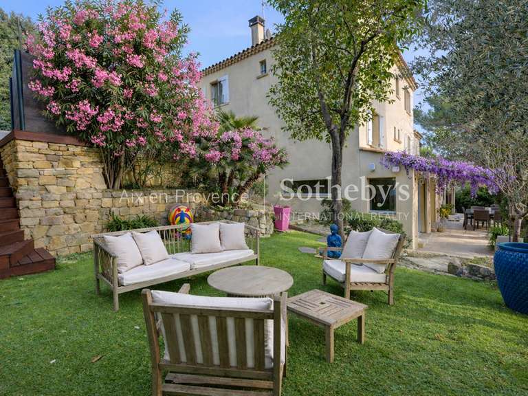 Maison Aix-en-Provence - 5 chambres - 250m²