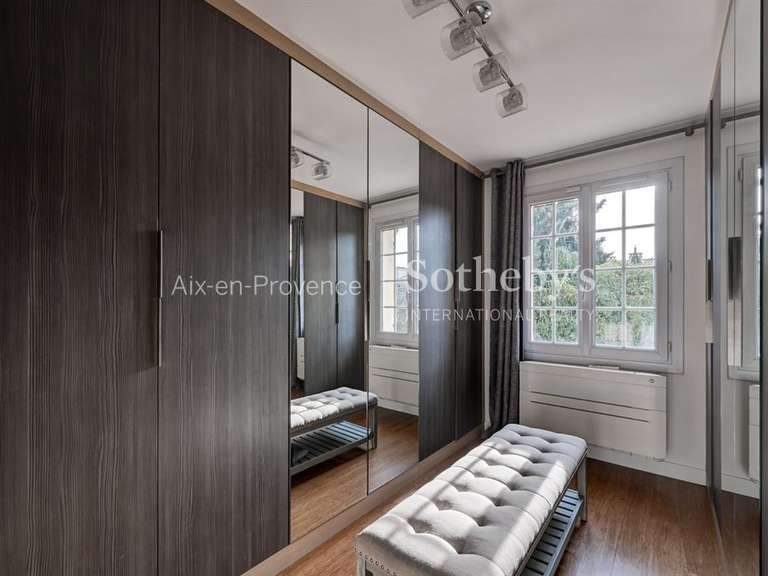 Maison Aix-en-Provence - 5 chambres - 250m²
