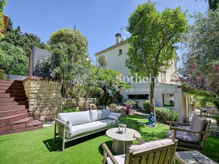 House Aix-en-Provence - 5 bedrooms - 250m²