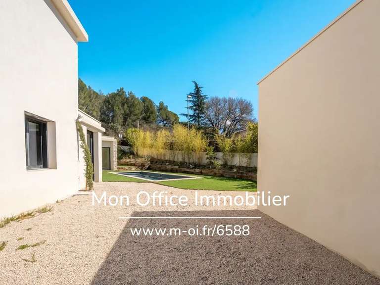 Maison Aix-en-Provence - 4 chambres - 156m²