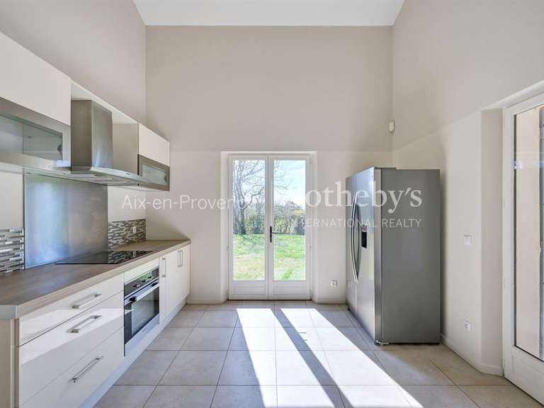 Maison Aix-en-Provence - 4 chambres - 153m²