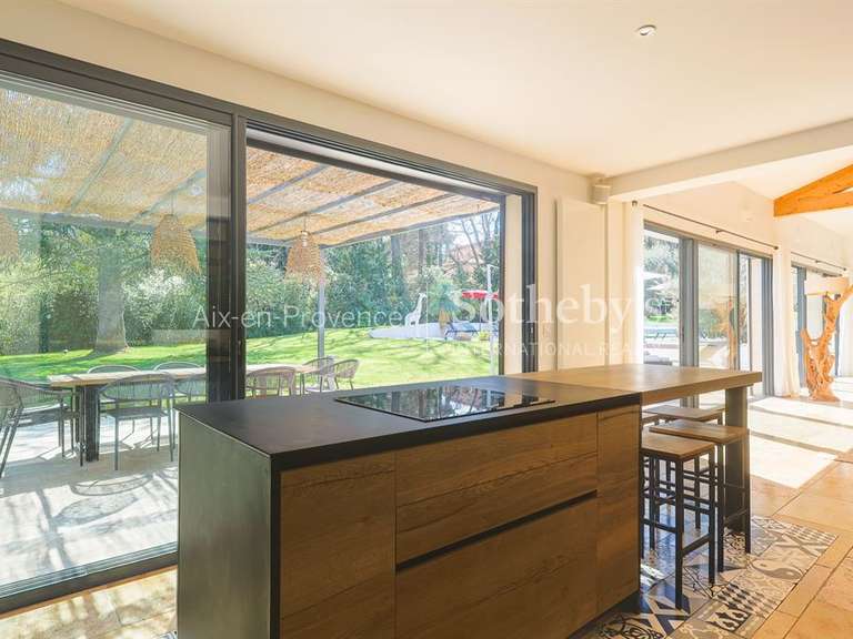 Maison Aix-en-Provence - 5 chambres - 220m²