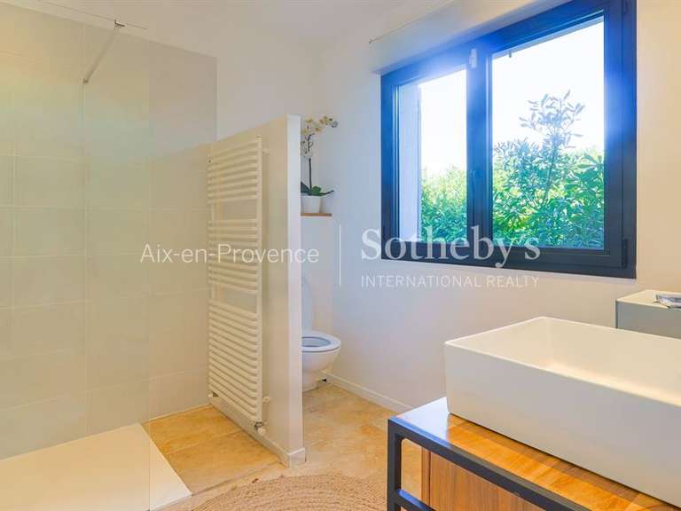Maison Aix-en-Provence - 5 chambres - 220m²