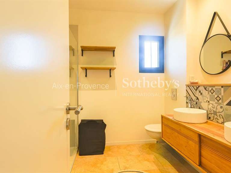 Maison Aix-en-Provence - 5 chambres - 220m²