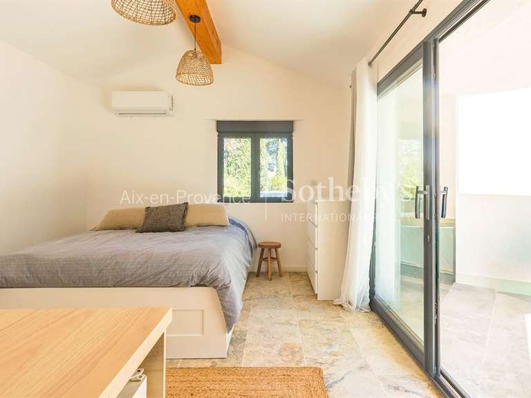 Maison Aix-en-Provence - 5 chambres - 220m²