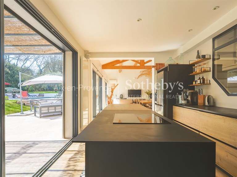 Maison Aix-en-Provence - 5 chambres - 220m²