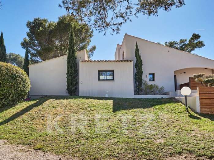 House Aix-en-Provence - 4 bedrooms - 213m²