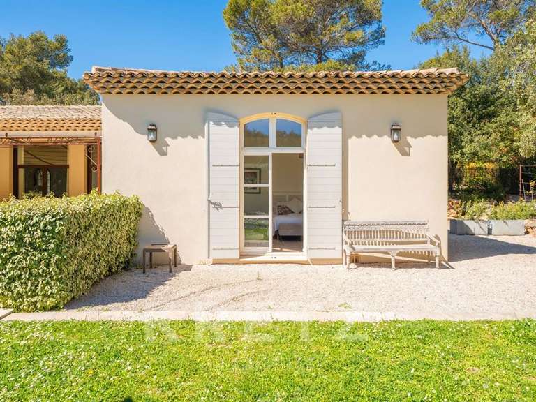 House Aix-en-Provence - 4 bedrooms - 223m²