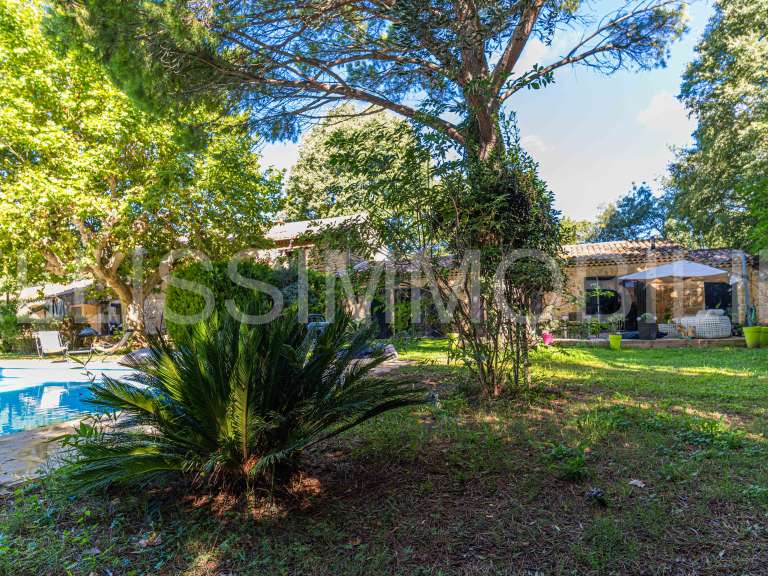 Maison Aix-en-Provence - 4 chambres - 230m²