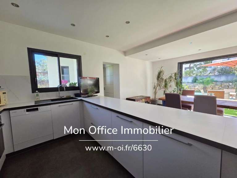 Maison Aix-en-Provence - 4 chambres - 217m²