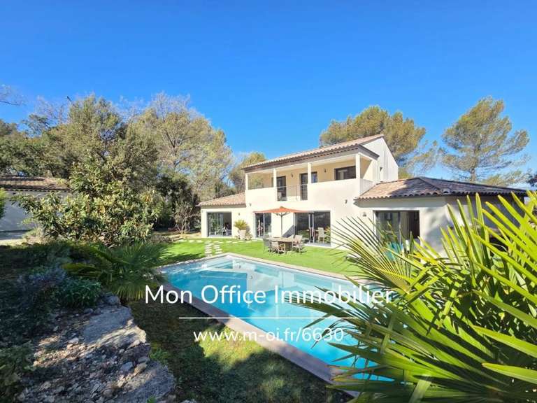 Maison Aix-en-Provence - 4 chambres - 217m²