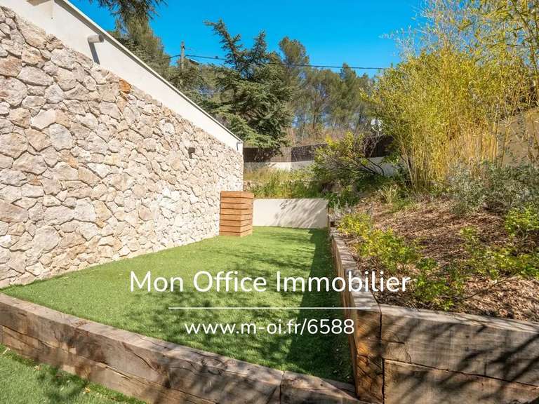 Maison Aix-en-Provence - 4 chambres - 135m²