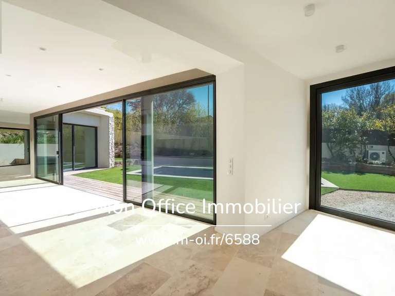 Maison Aix-en-Provence - 4 chambres - 135m²