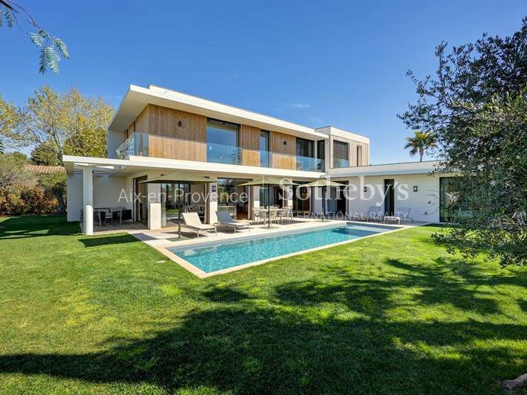House Aix-en-Provence - 5 bedrooms - 240m²