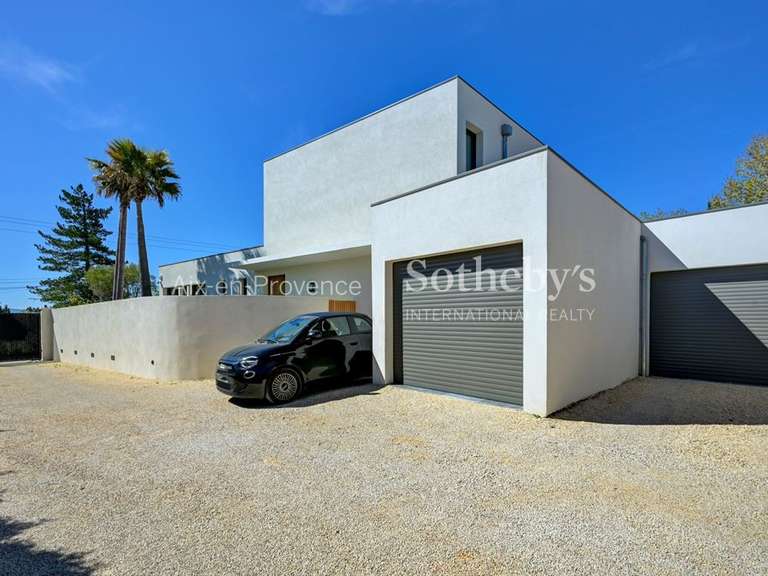 Maison Aix-en-Provence - 5 chambres - 240m²