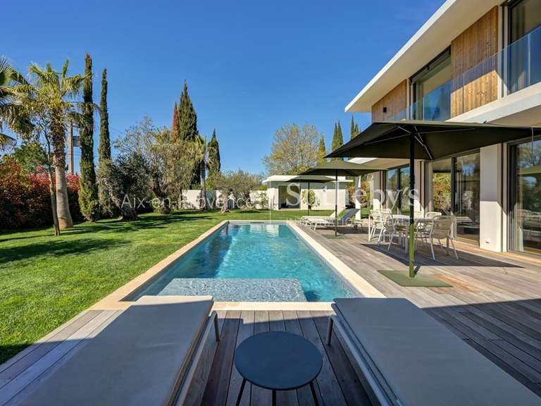 Maison Aix-en-Provence - 5 chambres - 240m²