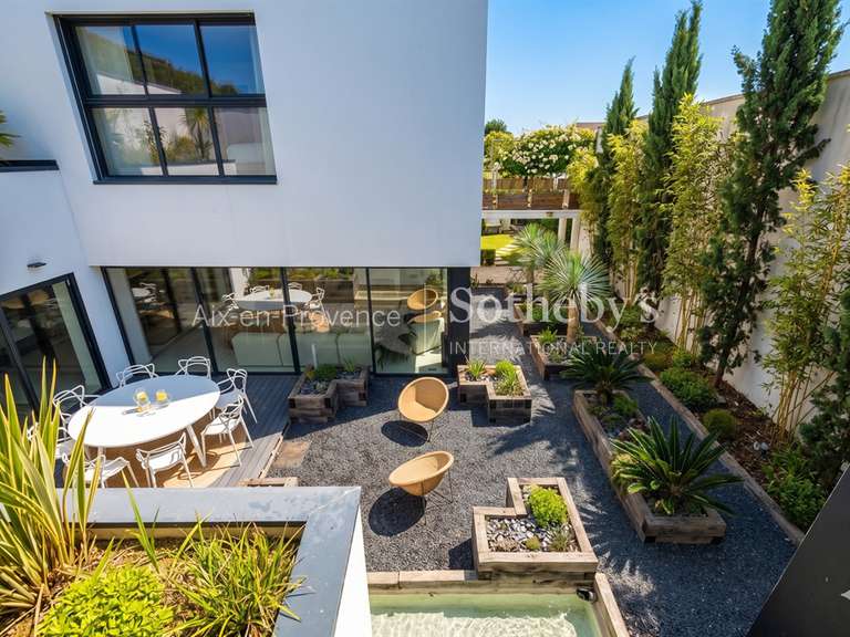 Maison Aix-en-Provence - 4 chambres - 230m²