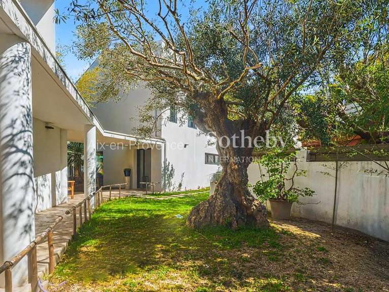 House Aix-en-Provence - 4 bedrooms - 225m²