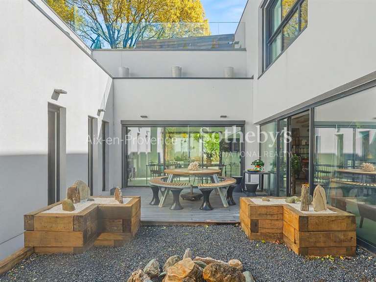 Maison Aix-en-Provence - 4 chambres - 230m²