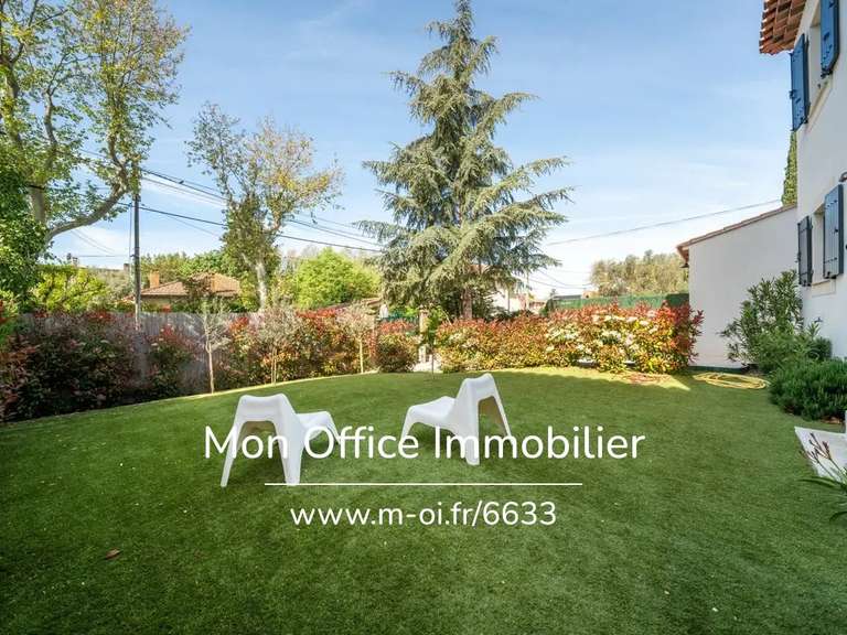 Maison Aix-en-Provence - 4 chambres - 108m²