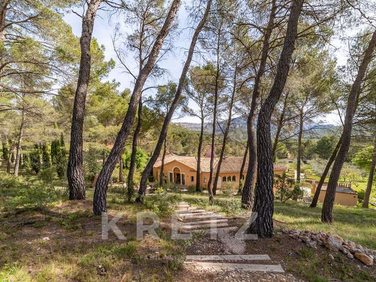 Maison Aix-en-Provence - 5 chambres - 430m²